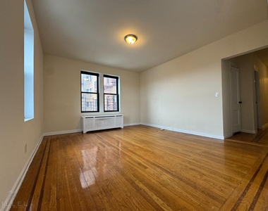 36-14 165th St - Photo Thumbnail 4