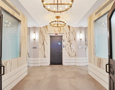 East 70th Street - Photo Thumbnail 15