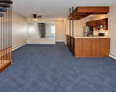 87 W Main Street - Photo Thumbnail 2