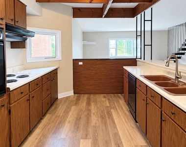 87 W Main Street - Photo Thumbnail 1