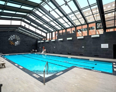 4 Martine Avenue - Photo Thumbnail 13