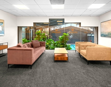 4 Martine Avenue - Photo Thumbnail 11