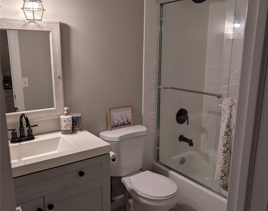 1506 Sara Circle - Photo Thumbnail 16