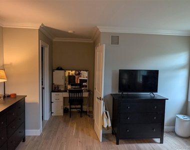 1506 Sara Circle - Photo Thumbnail 15