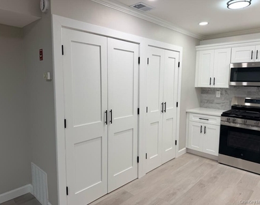 316 Feller Drive - Photo Thumbnail 6