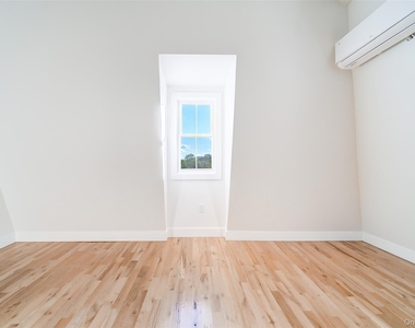 258 State Street - Photo Thumbnail 2