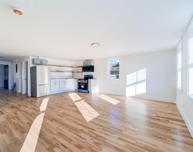 258 State Street - Photo Thumbnail 3