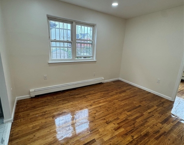 116-09 91st Avenue - Photo Thumbnail 3