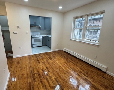 116-09 91st Avenue - Photo Thumbnail 2