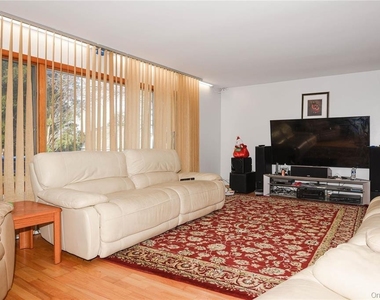 65 Sylvia Lane - Photo Thumbnail 8