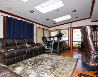 65 Sylvia Lane - Photo Thumbnail 11