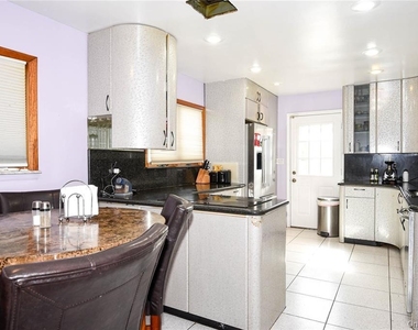 65 Sylvia Lane - Photo Thumbnail 23