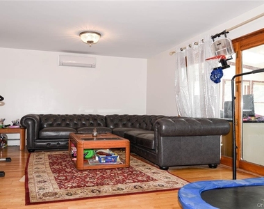 65 Sylvia Lane - Photo Thumbnail 9