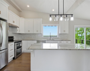 39 Kings Ridge Road - Photo Thumbnail 2