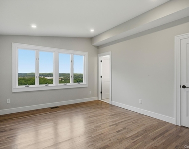 39 Kings Ridge Road - Photo Thumbnail 12