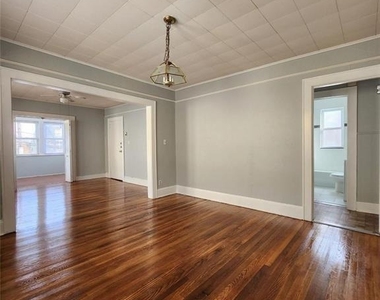 17 Tilrose Avenue - Photo Thumbnail 3