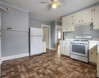 17 Tilrose Avenue - Photo Thumbnail 8