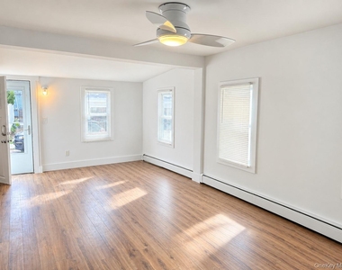 93 New Hampshire Street - Photo Thumbnail 3