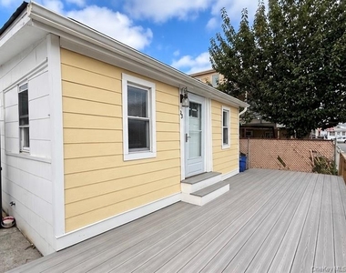 93 New Hampshire Street - Photo Thumbnail 1