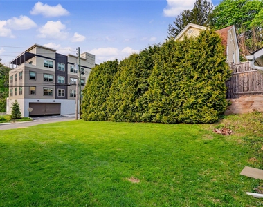 17 Grant Street - Photo Thumbnail 15