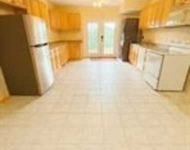 10 Ashlyn Drive - Photo Thumbnail 1