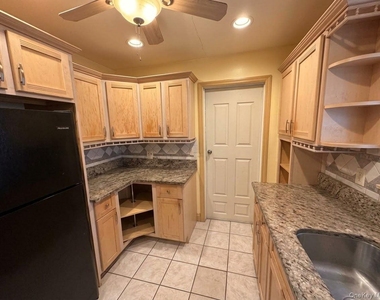 75 Jewel Street - Photo Thumbnail 3