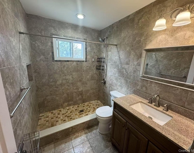 80 Lincoln Avenue - Photo Thumbnail 9