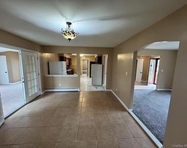 80 Lincoln Avenue - Photo Thumbnail 1