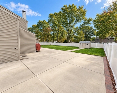 80 Lincoln Avenue - Photo Thumbnail 11
