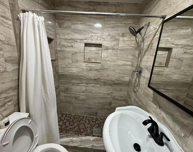 80 Lincoln Avenue - Photo Thumbnail 10
