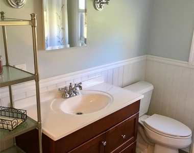 28 Summit Avenue - Photo Thumbnail 6