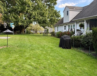 28 Summit Avenue - Photo Thumbnail 1