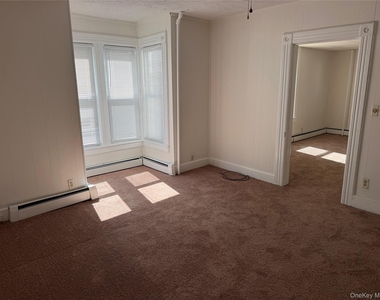 208 Elm Street - Photo Thumbnail 9