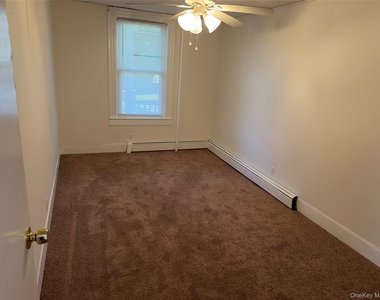 208 Elm Street - Photo Thumbnail 13