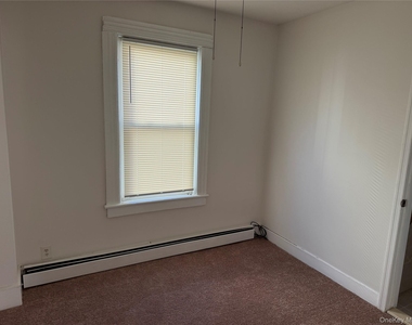 208 Elm Street - Photo Thumbnail 6