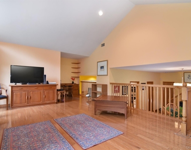 26 Sunnyside Place - Photo Thumbnail 3