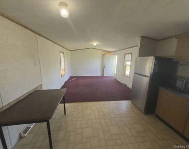16 Delellas Lane - Photo Thumbnail 5