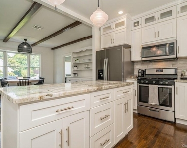 11 Campbell Road - Photo Thumbnail 8