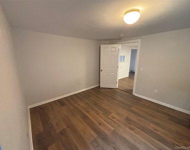 5 Bush Road - Photo Thumbnail 14