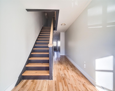 258-260 State Street - Photo Thumbnail 17
