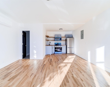 258-260 State Street - Photo Thumbnail 9