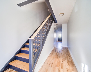 258-260 State Street - Photo Thumbnail 18