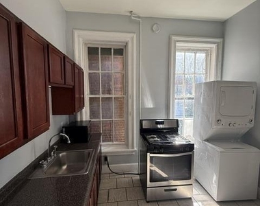 241 Second St Street - Photo Thumbnail 12
