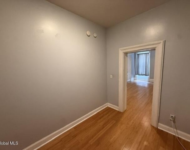 241 Second St Street - Photo Thumbnail 7