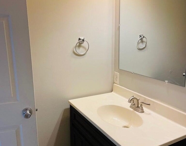 1529 Clauverwie Road - Photo Thumbnail 28