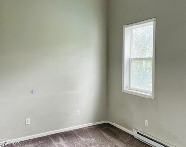 1529 Clauverwie Road - Photo Thumbnail 23