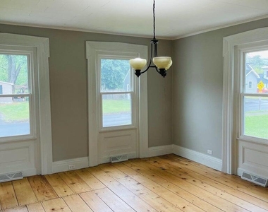 1529 Clauverwie Road - Photo Thumbnail 10