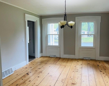 1529 Clauverwie Road - Photo Thumbnail 9