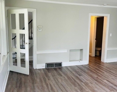 1529 Clauverwie Road - Photo Thumbnail 5