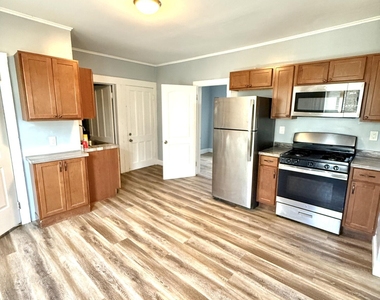 126 Prospect Street - Photo Thumbnail 9